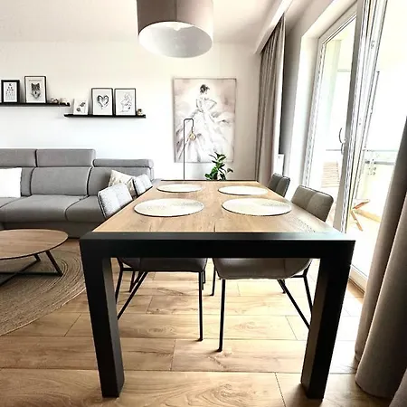 Zlota Nowa Huta Apartmán