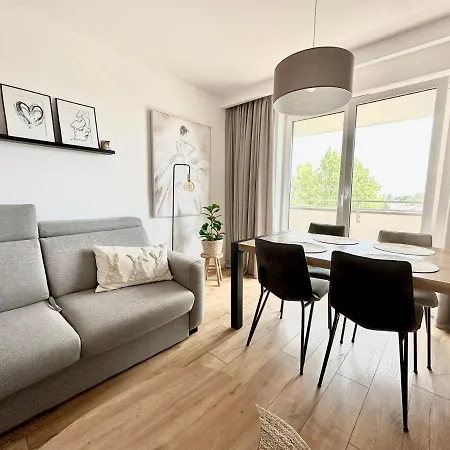 Zlota Nowa Huta Apartmán *